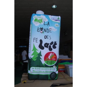 Réplique géante gonflable de carton de lait La Bonde Des Fé - Affichage gonflable promotionnel personnalisé pour les marques laitières/supermarchés - Product Image 1