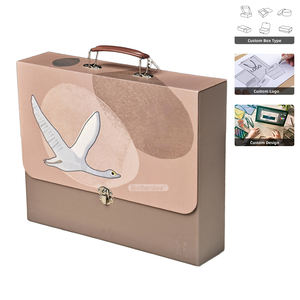 Caixa de Presente Personalizada Ecológica para Bebês com Alça para Roupas e Brinquedos - Product Image 1