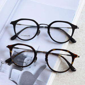 98589 Gafas de Moda de Alta Calidad, Clásicas, Retro, con Montura Redonda de Titanio Tortoise, para Mujer y Hombre, Monturas Ópticas con Receta 2025 - Product Image 1