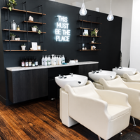 Kursi Keramas Salon Modern dengan Baskom Keramik, Ketinggian Dapat Disesuaikan, Rangka Logam Tahan Lama untuk Salon Kecantikan & Penggunaan Hotel