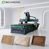 Machine de découpe, gravure et sculpture CNC pour panneaux de porte de meubles de cuisine en bois MDF et contreplaqué, prix usine 1325