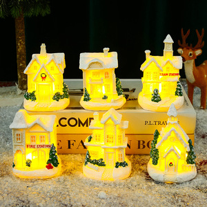 Miniature de maison en résine, paysage de Noël, décor lumineux blanc, ornement d'intérieur, ensemble cadeau, finition mate de 2,9 pouces - Product Image 2