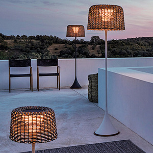 Villa moderna terraza PE ratán piso luz impermeable decorativa al aire libre calle lámpara portátil piso jardín lámparas - Product Image 1