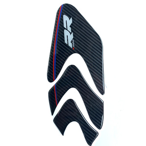 Coussin de réservoir de <span class=keywords><strong>moto</strong></span> en fibre de carbone 5D autocollant latéral coussin de réservoir personnalisé - Product Image 5
