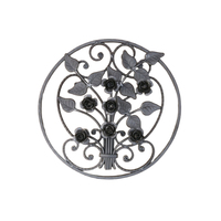 Escalera en espiral decorativa de lujo estilo rústico con escultura floral en hierro forjado con superficie antirust para portón