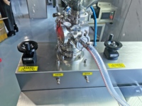 Machine de scellage et de découpe de tubes de nettoyant visage, machine de remplissage et de scellage de flexibles, machine de remplissage et de scellage de pâtes