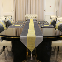 Nappe à glands de style européen Couverture de table décorative en velours Chemin de table en strass de luxe fait à la main