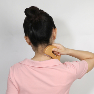 Massaggiatore Portatile per Tutto il Corpo in Cristallo Blu Sodalite e Ossidiana Nera con 8 Nodi Gua Sha e Manico in Legno di Faggio Certificato CE - Product Image 6