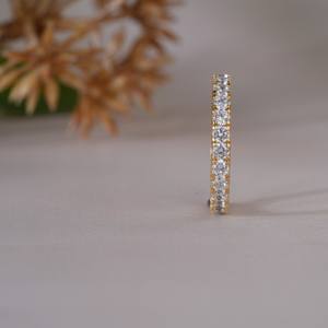 Bague Éternité en Or Jaune Élégante avec Diamants pour Femmes, Classique, Fine, Alliance de Mariage, Bijoux Fins pour Porter au Quotidien - Product Image 6