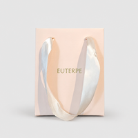 Sac cadeau rose pêche avec poignée en ruban de satin blanc et logo en feuille d'or, sac d'emballage boutique pour cadeaux artisanaux et de mariage