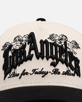 Gorra de Béisbol Bordada con Ángeles Góticos en Dos Tonos - Beige y Negro