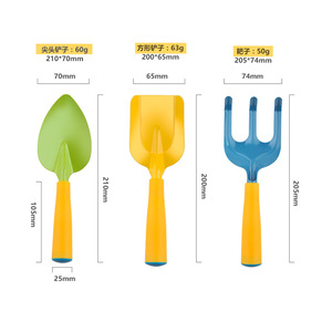 Juego de herramientas de jardinería para niños con delantal, sombrero, guantes y regadera para plantar y cultivar al aire libre - Product Image 4
