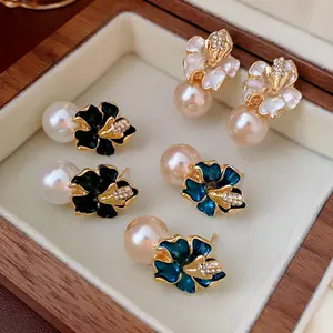New Fashion Elegant Luxury Flower Pearl Stud Earring Women Fashion Beautiful Wedding Party Nice Earrings Jewelry