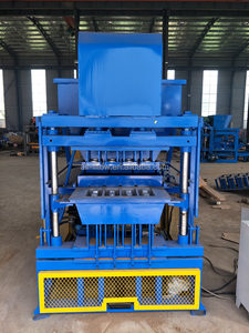 Máquina para Fabricar Bloques de Ladrillo de Arcilla QMR4-10 en la República Democrática del Congo - Product Image 2