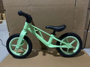 Vélo d'équilibre pour enfants avec cadre en alliage de magnésium et siège à haute élasticité - Product Image 2
