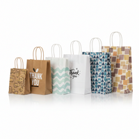 Sac en papier kraft personnalisable avec poignée torsadée, logo imprimé sur mesure, sac de transport écologique pour le commerce de détail et les plats à emporter