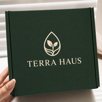 Boîtes d'expédition vertes personnalisées avec logo imprimé, matériaux recyclés, doublure en éponge pour l'emballage des vêtements, boîtes en papier avec logo