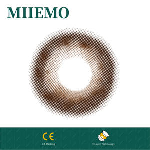 Lentes de contacto desechables diarias con gradiente de agua para ojos hidratados y frescos todo el día - Product Image 4