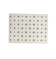 Panneaux acoustiques communs de panneau de gypse insonorisant perforé sans couture de 12mm pour la décoration de plafond et de mur