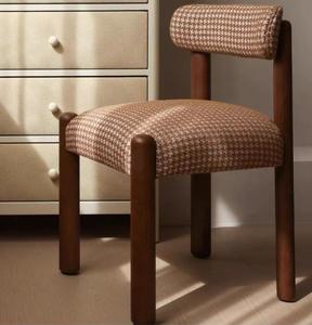 Sedia da Pranzo di Design Antico con Schienale Semplice, Finitura in Frassino Vintage di Lusso, Imbottitura Morbida per Soggiorno e Arredamento Casual - Product Image 3