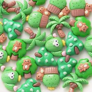 Planta verde árbol <span class=keywords><strong>de</strong></span> <span class=keywords><strong>coco</strong></span> resina encantos Cactus Mini oso Diy decoración para teléfono caso pinza <span class=keywords><strong>de</strong></span> pelo - Product Image 2