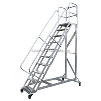 Établi de clôture de sécurité Échelles industrielles pour ascenseurs aériens Chargement et déchargement de camions Échelle à crémaillère Échelle en aluminium