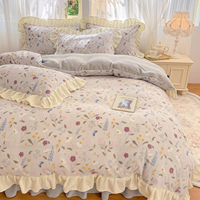 Parure de lit en velours de lait polyester, motif floral coréen évidé et sculpté, 4 pièces, housse de couette d'hiver en polyester