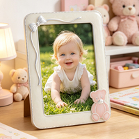 Marco de Fotos Personalizado de Plata con Lazo y Oso de Peluche, 4x6, Aleación de Zinc Esmaltada, Marco para Fotos de Niños, Decoración para Cuarto de Bebé, Regalo para Bebé, Venta al por Mayor, Fábrica OEM