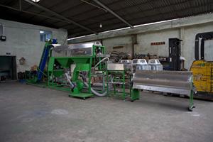 Machine à peler les noix de cajou, type 2, capacité : 250-300 kg/h, machines de transformation des noix de cajou entièrement automatiques - Product Image 5