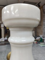 Conception de Balustrade d'escalier de porche de Villa, balustrades en marbre de Jade blanc et colonnes de pilier en pierre pour le bâtiment décoratif