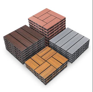 Piastrelle per Decking WPC moderne fai da te ad incastro 300*300mm spazzolate lisce venature di legno lunghe pavimentazioni per esterni per giardini - Product Image 1