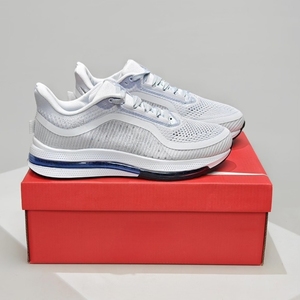 Chaussures de course légères et respirantes en maille pour hommes et femmes, baskets basses décontractées à semelle épaisse pour la course sur route - Product Image 6