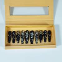 Boîtes cadeaux en papier pour fermeture d'ongles magnétiques de luxe en vogue Boîte d'emballage de faux ongles magnétique avec logo personnalisé pour ongles artificiels