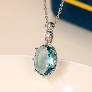Collana con Ciondolo Ovale in Perla Imitazione Blu Mare Chiaro per Donna, Catena in Rame per Fidanzamento, Collana alla Moda per la Clavicola - Product Image 3