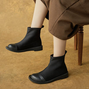 รองเท้าบูทส้นเตี้ยหนังแท้สไตล์อังกฤษ ดีไซน์บล็อกสีสันสดใส รุ่นใหม่สำหรับฤดูใบไม้ร่วงและฤดูหนาว - Product Image 1