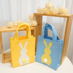 Bolsa de Compras Reutilizable con Asas de Tela No Tejida, Impresa con Logotipo Personalizado, Diseño de Conejo de Pascua y Cola de Peluche para Regalo - Product Image 3