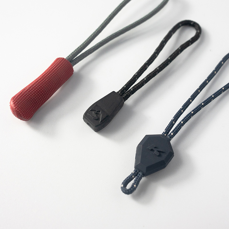 Пользовательский логотип, матовая тесьма, Светодиодная лента, этикетка, съемник молнии с резиновым слайдером, веревка для одежды