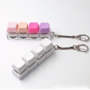 Llavero de Plástico con Teclado Fidget 4 en 1 con Luz, Impresión UV, Diseño de Dibujos Animados y Logotipo - Product Image 2