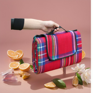 Tapete de Picnic Rectangular Impermeable para Exteriores, Playa, Camping, Uso en Primavera - Product Image 3