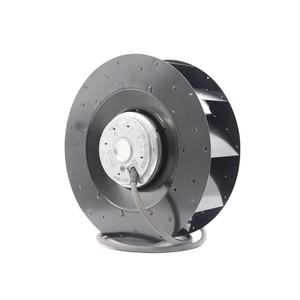 Ventilador centrífugo de refrigeración con impulsor motorizado de curva inversa de 225 mm, ebmpapst R2E225-AK01-05, 220 V CA, 60 Hz - Product Image 1