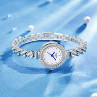 Nouvelle montre-bracelet à quartz pour femmes avec bracelet en diamants, élégante montre-bracelet tendance pour femmes