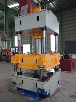 Presse hydraulique à trois poutres et quatre colonnes pour la fabrication d'éviers en composite et de lavabos en quartz