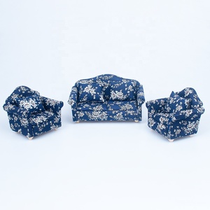 Meubles de <span class=keywords><strong>maison</strong></span> de poupée en peluche miniature 1/12, kit de canapé 3 pièces avec oreiller, jouets miniatures DIY pour salon - Product Image 1