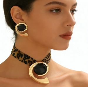 Nouvel ensemble tendance de colliers et bracelets en or, style bohème, en forme de spirale E, avec opale noire, pour femme - Product Image 2