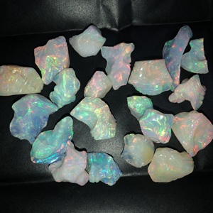 Ópalo Etíope Welo Natural de Primera Calidad, 10mm 20mm, Forma Libre Tallada, Directo de Minas, Certificado IGI, Multicolor - Product Image 1