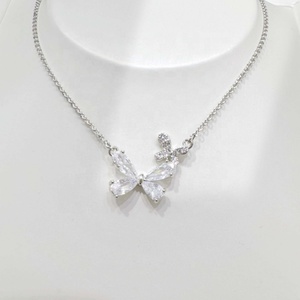 Collares delicados de plata de ley 925 con diseño de trébol para mamá, con colgante de flor brillante y circonita coreana simple, para niñas. - Product Image 3