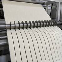Feutre de découpe, largeur max. 2,5 m, largeur de coupe min. 15 cm, fibre 6D 7D, pour niveleur de tension et machine de nivellement