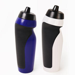 Modern 600ml Sports Cycling Water Bottle Squeeze <b>Plastic</b> <b>Drinkware</b> with Suction Nozzle Lid - Product Image 5