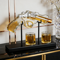 Bouteille de boisson en verre transparente faite à la main, 250 ml, forme de pistolet créative, bouchon à vis, pour les amateurs de tequila, de brandy et de whisky, vente chaude