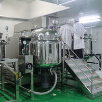 Réservoir émulsifiant homogénéisant sous vide Machines de fabrication de mayonnaise avec système de circulation Mélangeur homogénéisateur de crème cosmétique pour le visage